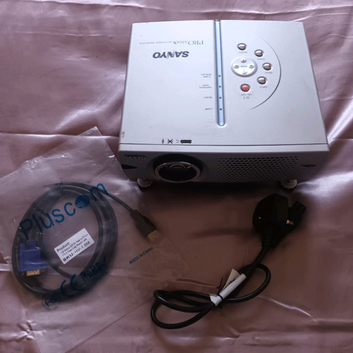 Sanyo pro xtra projector - x,
