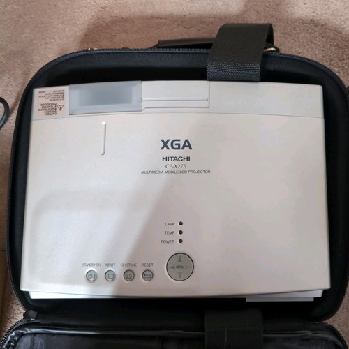 Hitachi xga x275 - xga, multimedia