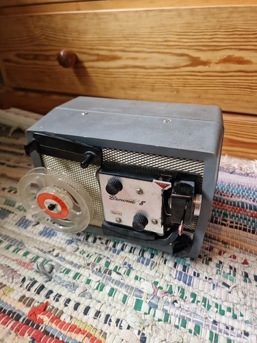 Kodak brownie projector - brownie, 8